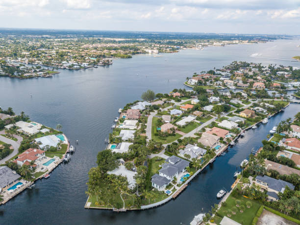 istock Flight over the Atlantic Coast of South Florida 1167377610