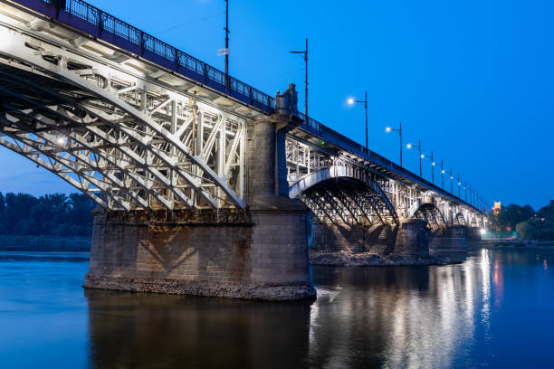 istock Poniatowski Bridge in Warsaw at Night 1167395339