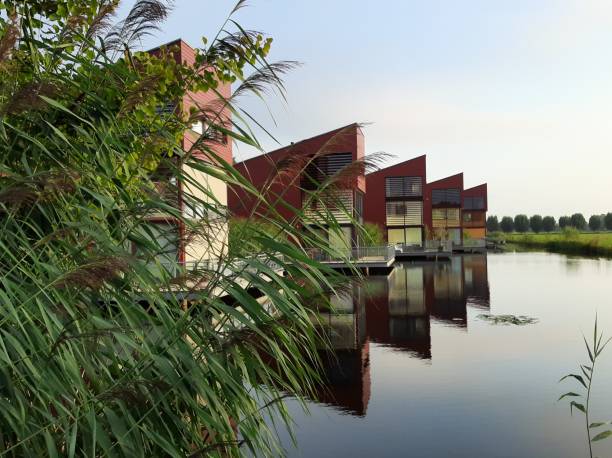 istock Modern Dutch countryside housing at the waterfront 1167397962
