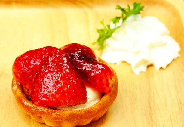 Small Cakes with fresh fruits
