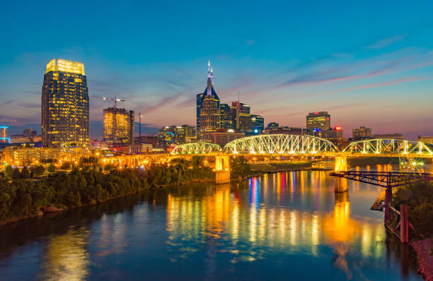 istock Nashville Tennessee Skyline at Night 1167457066