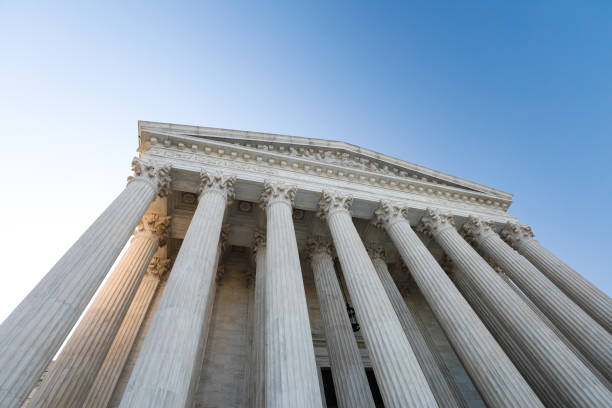 us supreme court building - us supreme court fotos imagens e fotografias de stock