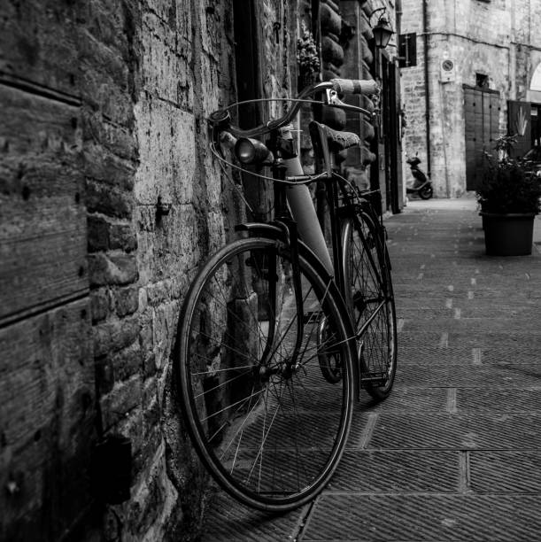 istock The cycle in the country 1167520155