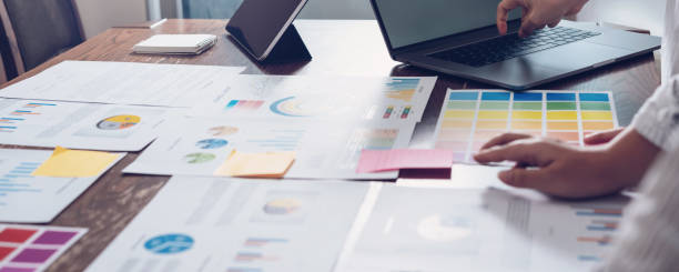 istock Teamwork Brainstorming Meeting and new startup project in workplace, Quality successful work concept, vintage effect. 1167580022