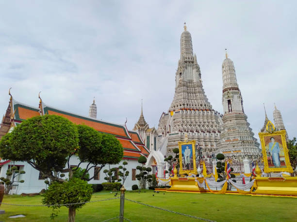 istock Wat Arun Ratchawararam Ratchawaramahawiha 1167587340