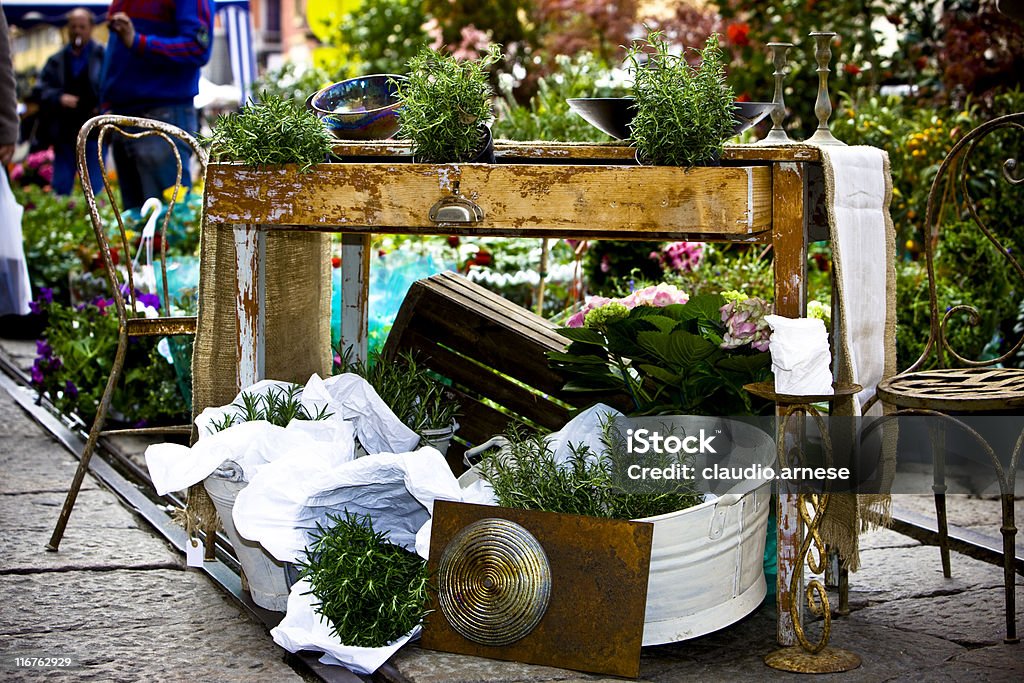 Mercado de rua - Foto de stock de Milão royalty-free