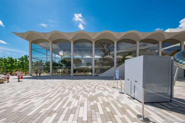 foto di aventura mall apple store nuova posizione 2019 - miami dade foto e immagini stock