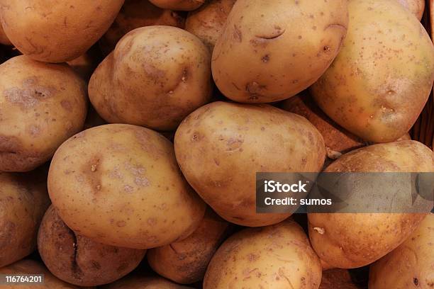 Foto de Batatafundo e mais fotos de stock de Amontoamento - Amontoamento, Batata - Tubérculo, Comida