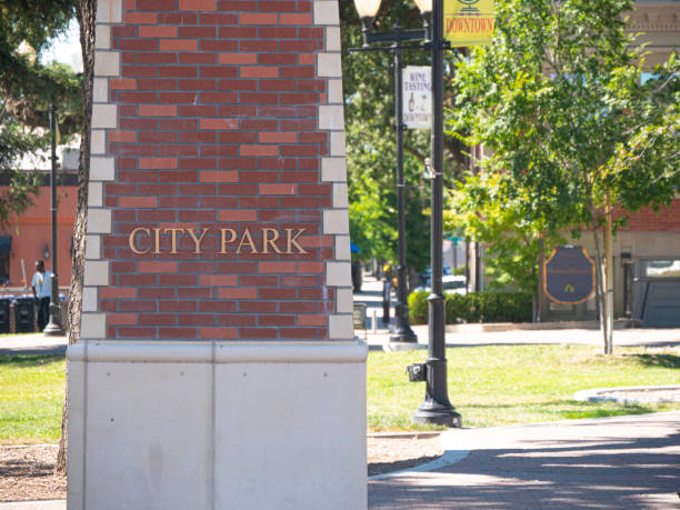 istock CITY PARK Signage On Structure In Town Square 1167667260