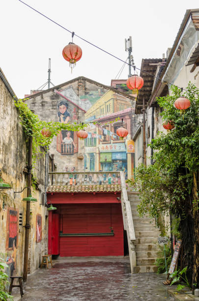 kwai chai hong (prankster lane) es hoy en día la ubicación más instagrammable en el centro de kuala lumpur. - restore ancient ways fotografías e imágenes de stock