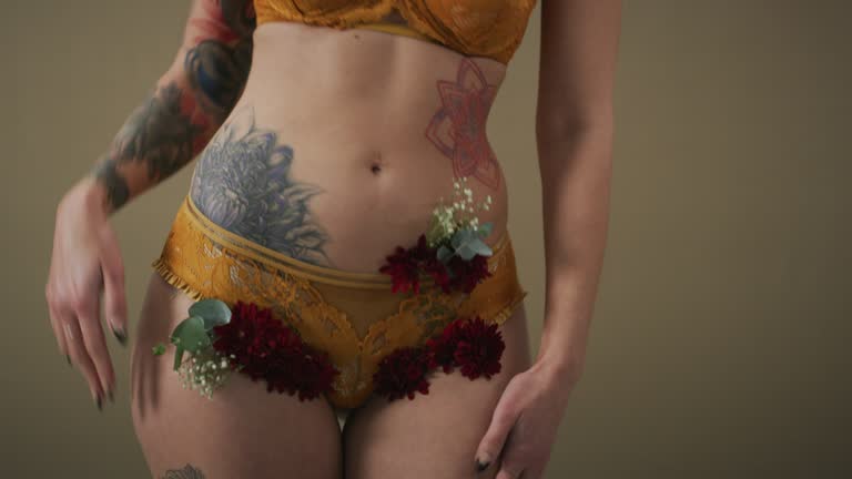 10+ Intimrasur Lizenzfreie 4K und HD Stock Videos iStock