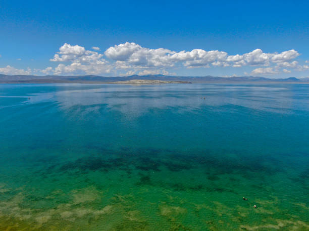 aerial view of mono lake blue clear water - mono county imagens e fotografias de stock