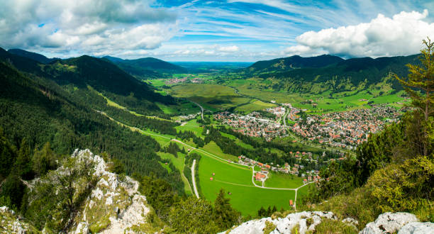 the view from the summit of the kofel on oberammergau and unterammergau - european alps mountain house bavaria imagens e fotografias de stock