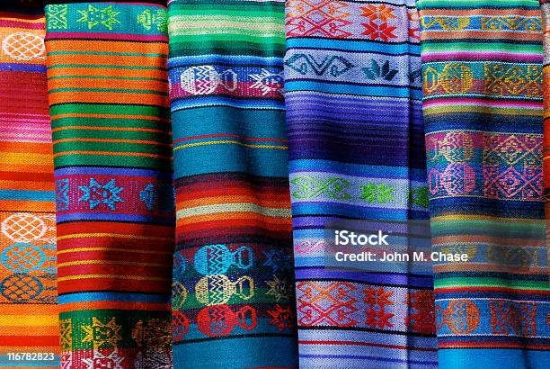 Mexican Blanket Tle - zdjęcia stockowe i więcej obrazów Santa Fe - Stan Nowy Meksyk - Santa Fe - Stan Nowy Meksyk, Stan Nowy Meksyk, Tkanina