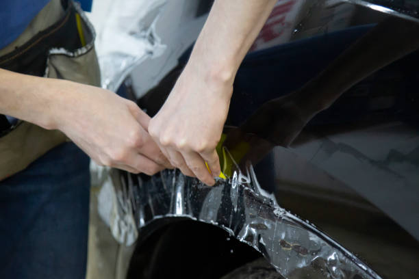 istock car paint protection film installing 1167836681