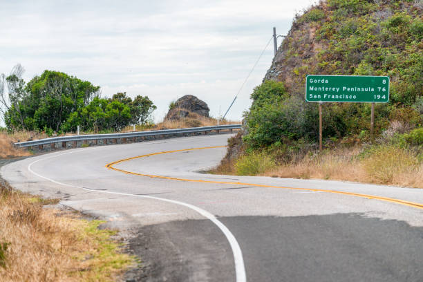 istock Big Sur blocked road between Ragged Point and Goda 1167844383