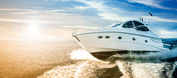 luxurious motor boat sailing on the sea - nautical vessel speedboat motorboat yacht imagens e fotografias de stock