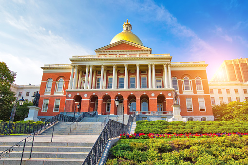 Massachusetts State House en el centro histórico de Boston, ubicado cerca de la emblemática Beacon Hill photo