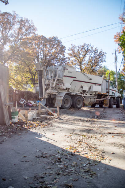 istock Cement truck alley 1167863702
