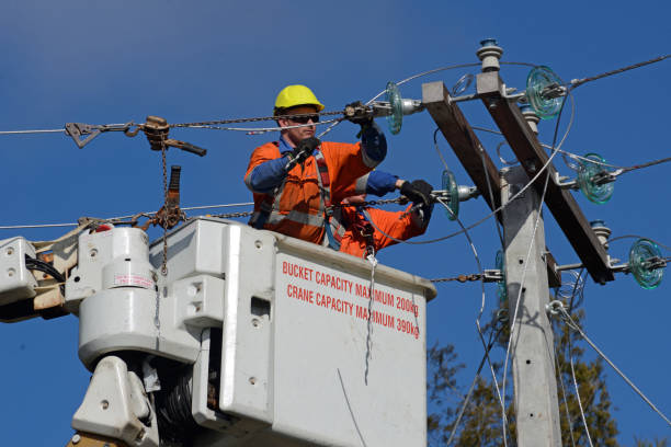 lineman w pracy - sparky zdjęcia i obrazy z banku zdjęć