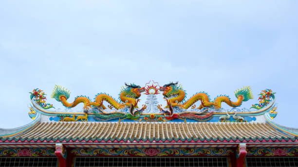 istock Twin chinese dragon on chinese temple roof 1167894888
