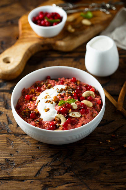 istock Cranberry oatmeal porridge 1167941597