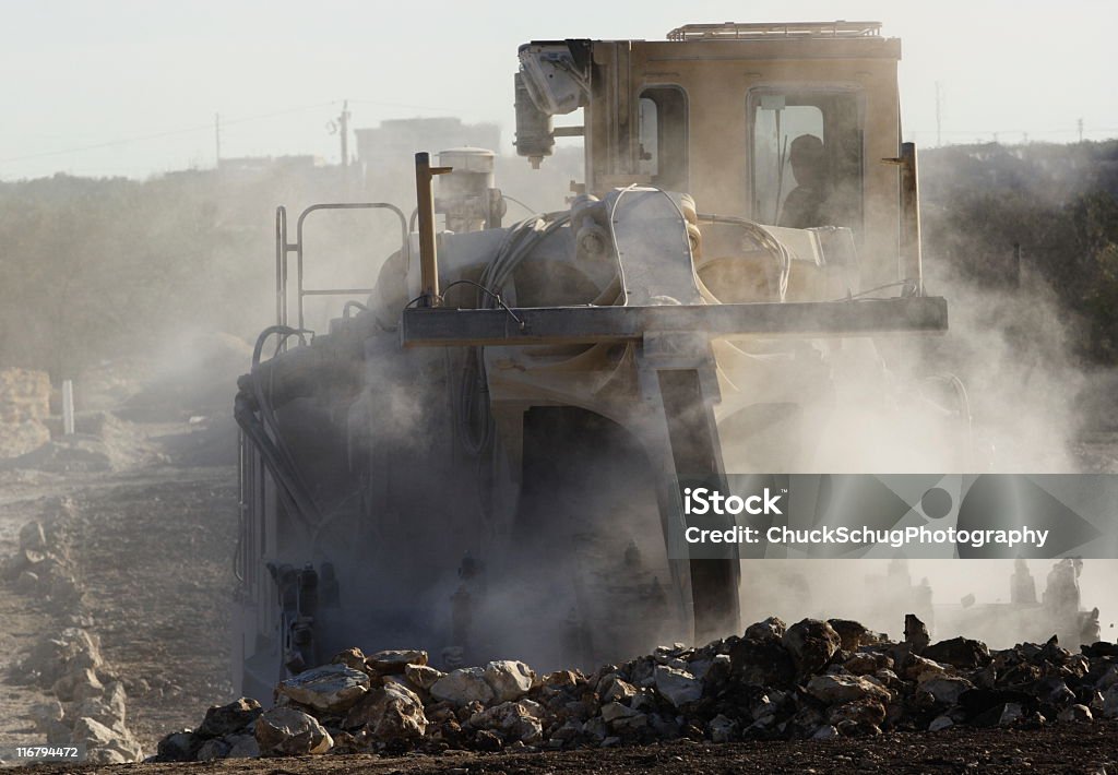 Straßenarbeiten Ausgrabungen Bulldozer Straßenhobel - Lizenzfrei Bergbau Stock-Foto