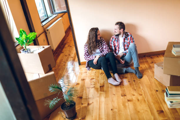 istock Excited couple moving to new apartment 1167963834