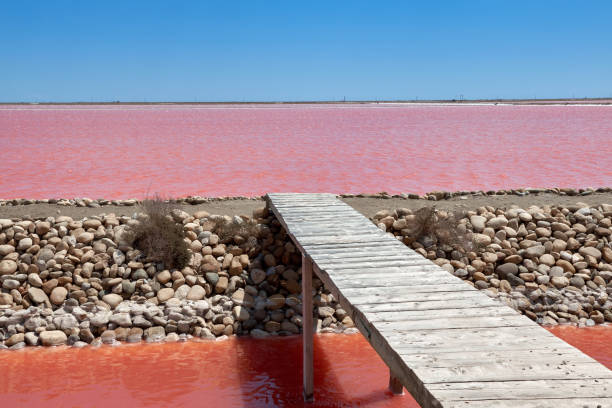 ジラウドのサライン - salt pond ストックフォトと画像