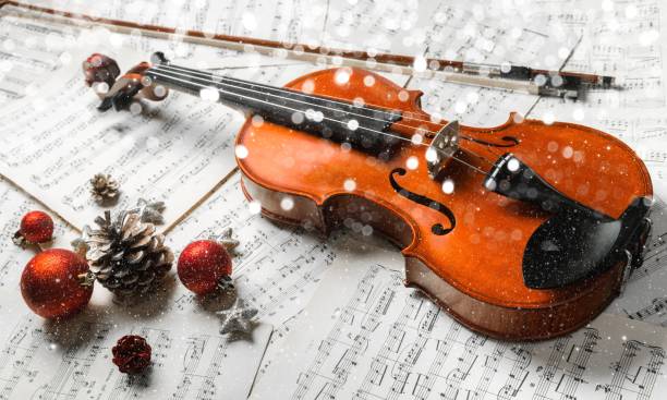 Christmas. Close-up Photo Of Violin, Musical Notes and Christmas decoration chord photos stock pictures, royalty-free photos & images