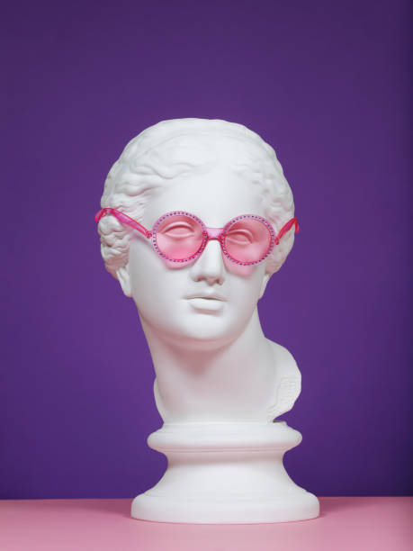 штукатурка с розовыми очками - novelty glasses стоковые фото и изображения