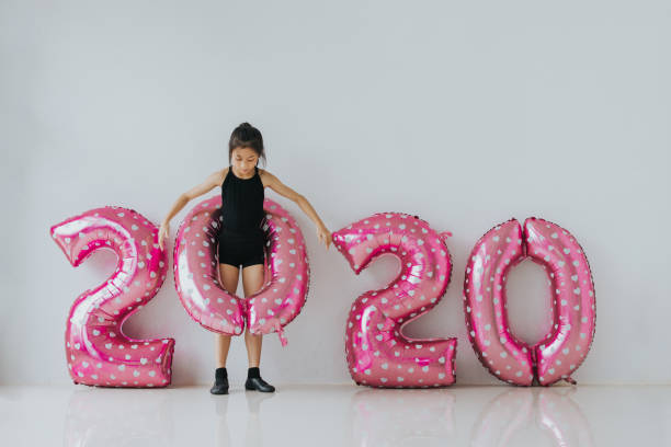 istock Preparing balloon of 2020 new year gift 1168024278