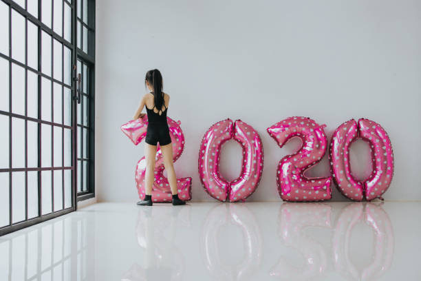 istock Preparing balloon of 2020 new year gift 1168024337