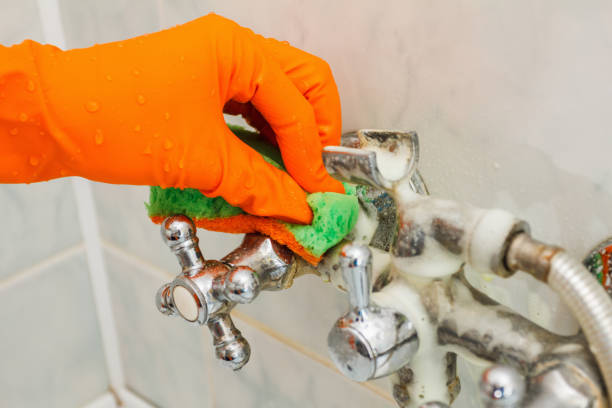 istock Housemaid cleaning a bathroom, closeup shot 1168184669