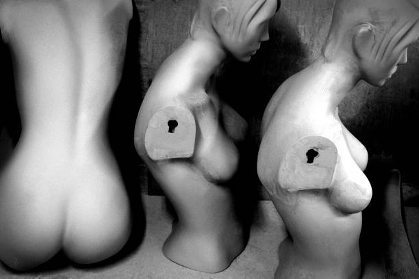 bodies of dummies. - mannequin naked female doll imagens e fotografias de stock