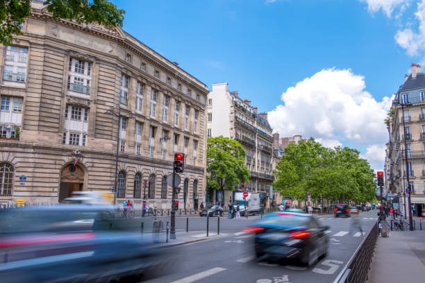 istock Paris Day Traffic on a Summer 1168192773