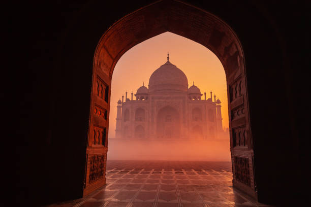 istock Taj Mahal at Sunrise 1168225514
