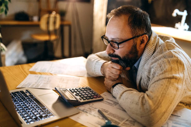istock I have to reduce my bills 1168231238
