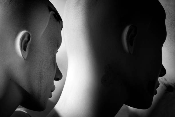 istock Head of two mannequins. 1168273033