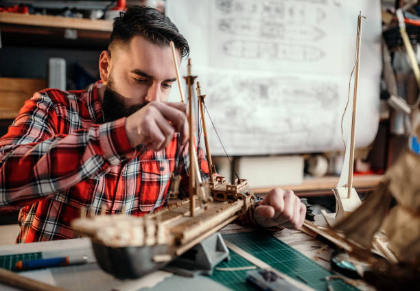 pulito per la mostra - nautical vessel wood sailing ship repairing foto e immagini stock