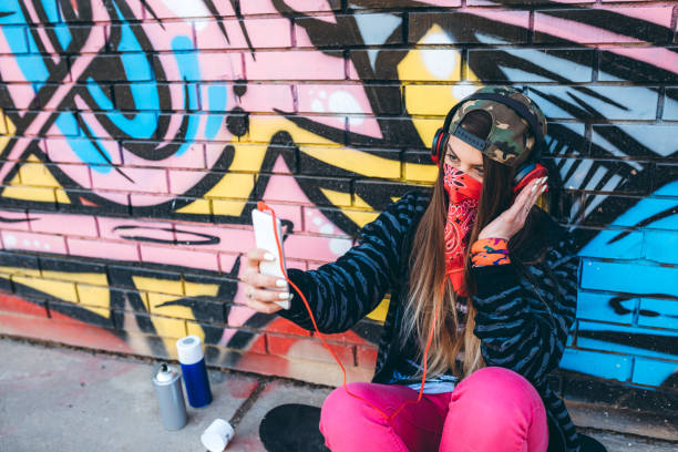 istock Selfies by the street art 1168355140