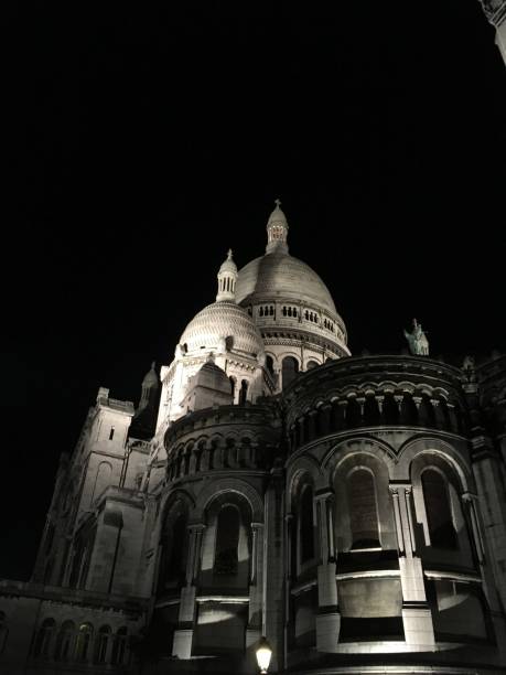 istock Sacre Coeur Paris at night 1168357889