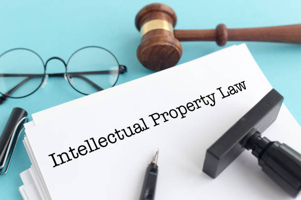 INTELLECTUAL PROPERTY LAW CONCEPT