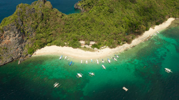 istock Tropical island with sandy beach. El nido, Philippines 1168378913