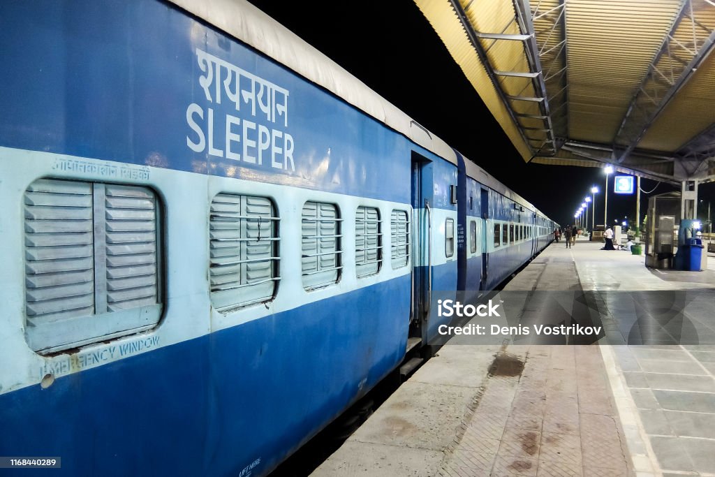 View Of Sleeper Coach On The Train Station Stock Photo - Download Image Now  - Rail Transportation, Culture of India, India - iStock