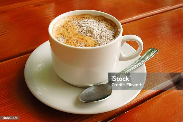 Foto de Xícara De Cappuccino Com Colher De Metal e mais fotos de stock de Assado - Assado, Açúcar, Bebida