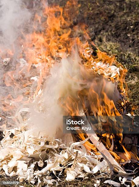 No Hay Sin Humo De Fuego Foto de stock y más banco de imágenes de Aire libre - Aire libre, Boscaje, Calor