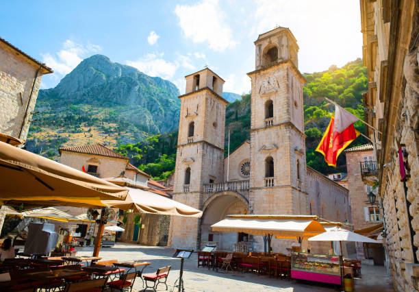 kirche des heiligen tryphon - montenegro stock-fotos und bilder