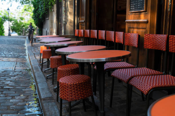 istock Monmartre cafe, Paris, France 1168587915