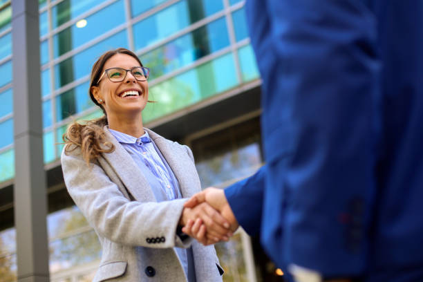 istock Nice to meet you 1168597609